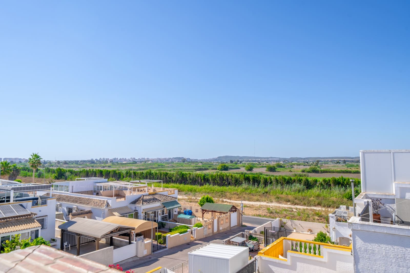 3 slaapkamer Halfvrijstaande villa te koop in La Marina met zwembad - € 189.000 (Ref: 9944449)