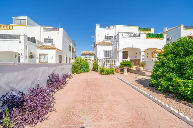 3 slaapkamer Halfvrijstaande villa te koop in La Marina, Elche / Elx met zwembad - € 189.000 (Ref: 9944449)