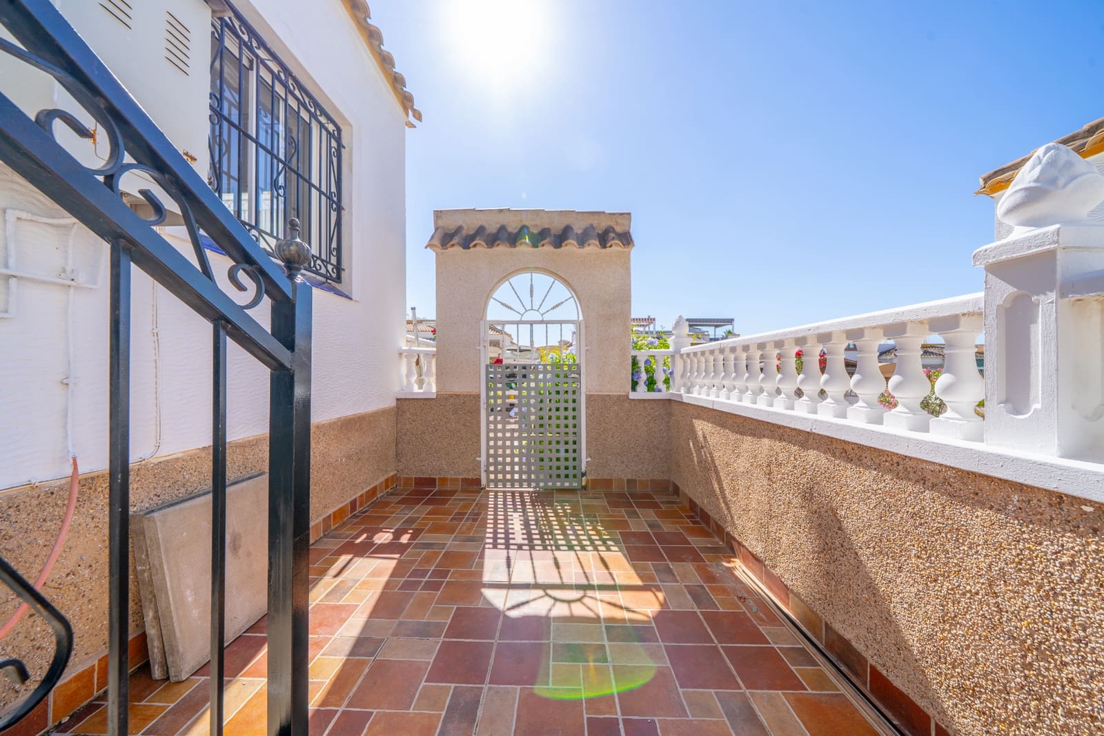 3 slaapkamer Halfvrijstaande villa te koop in La Marina met zwembad - € 189.000 (Ref: 9944449)