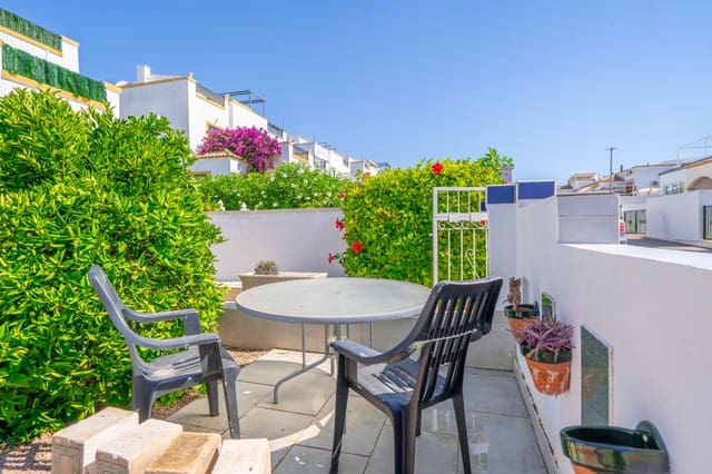 3 slaapkamer Halfvrijstaande villa te koop in La Marina, Elche / Elx met zwembad - € 189.000 (Ref: 9944449)