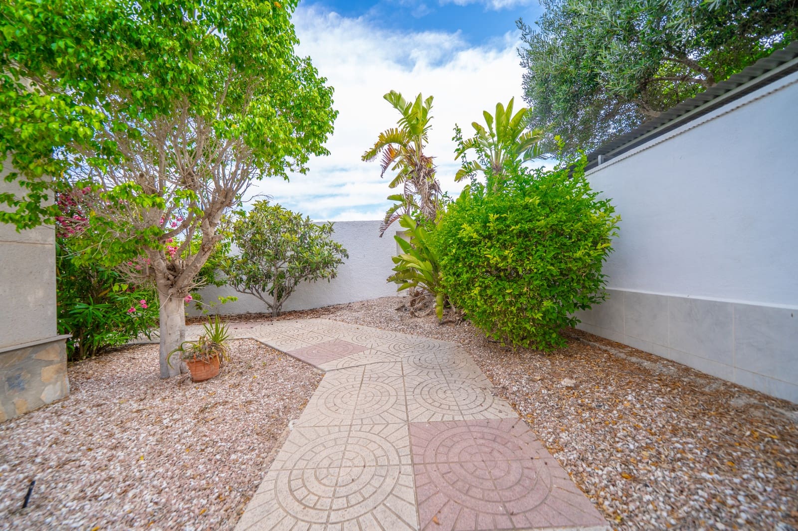 3 soveværelse Villa til salg i La Marina med swimmingpool - € 440.000 (Ref: 9953358)