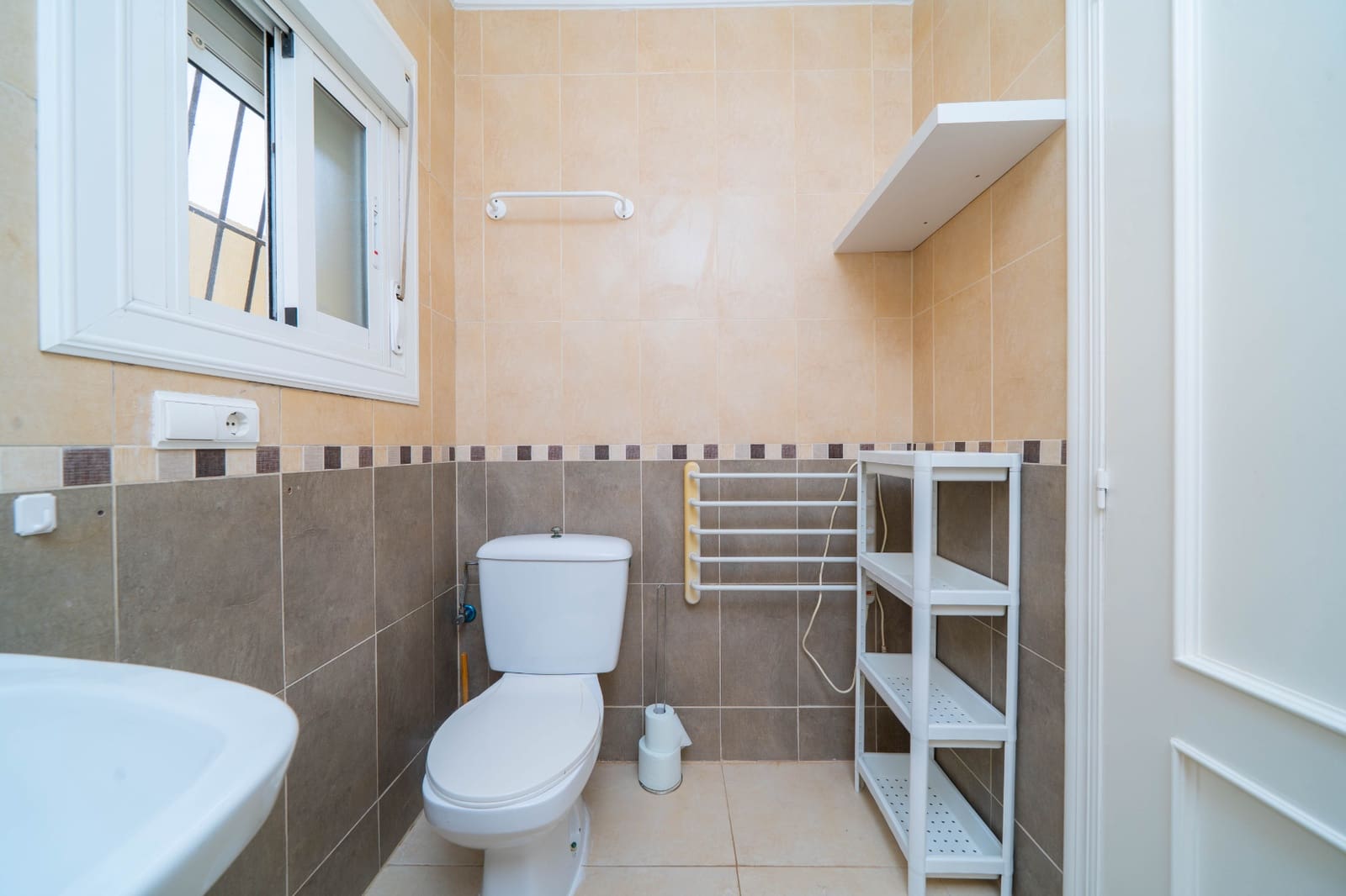 3 slaapkamer Villa te koop in La Marina met zwembad - € 225.000 (Ref: 9968608)