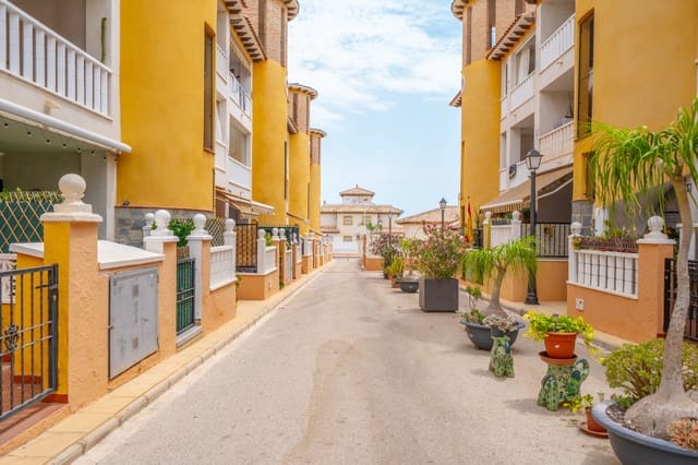 Apartamento de 2 habitaciones en El Pinet, Elche / Elx en venta con piscina - 165.000 € (Ref: 9972246)