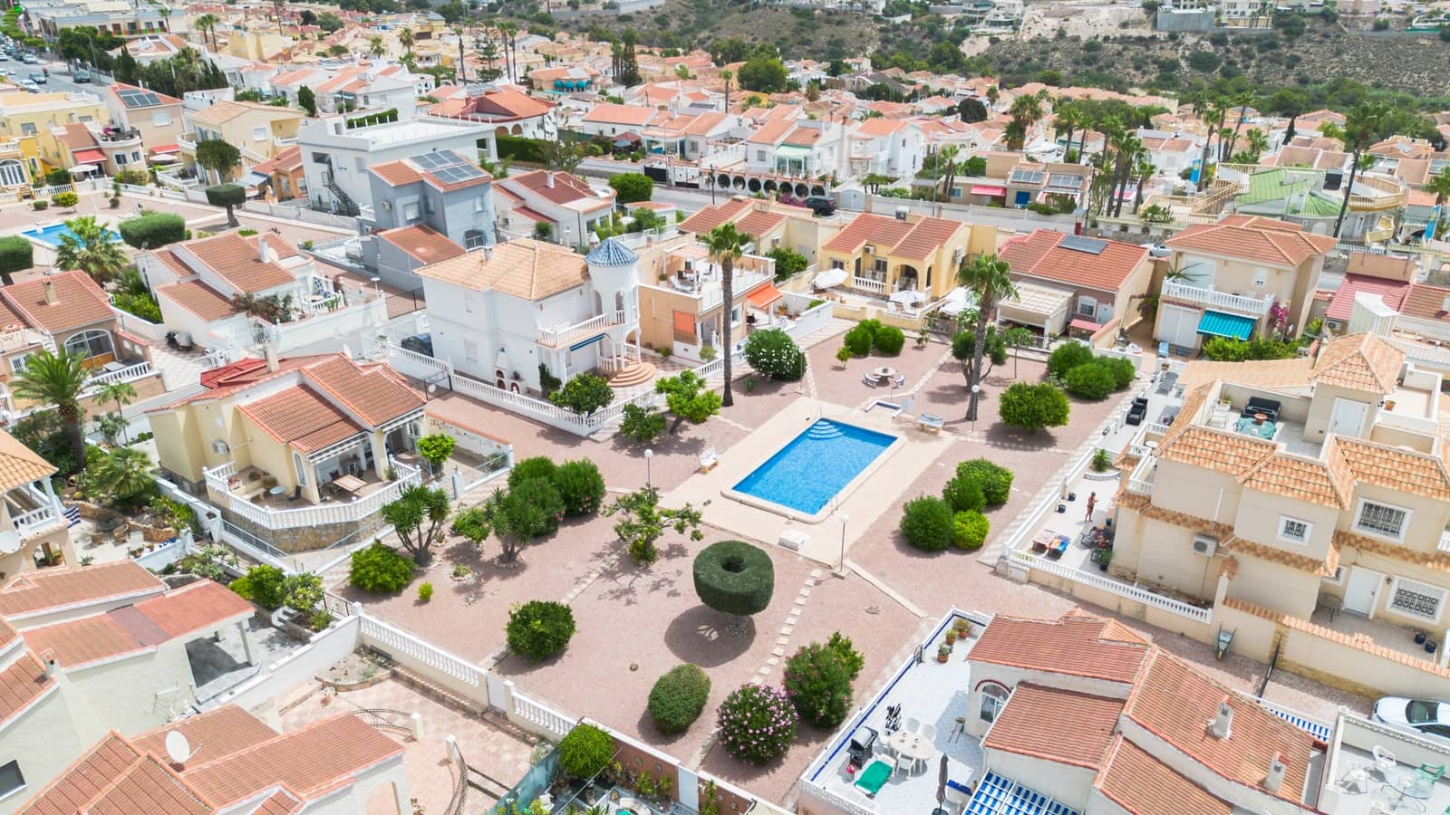 2 bedroom Villa for sale in La Marina with pool - € 265,000 (Ref: 9973671)