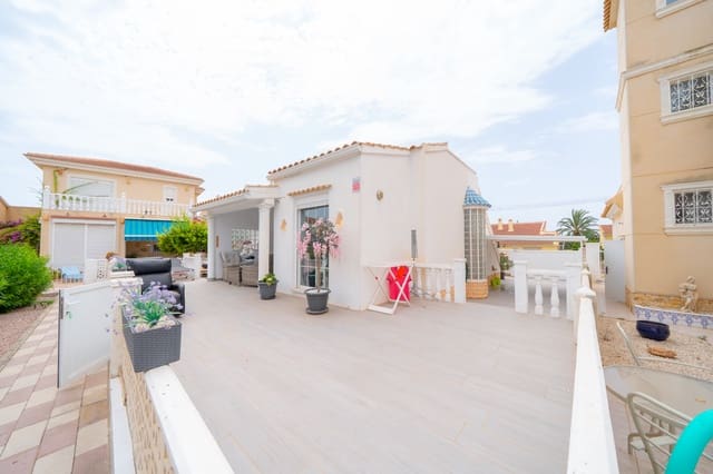 2 soveværelse Villa til salg i La Marina, Elche / Elx med swimmingpool - € 265.000 (Ref: 9973671)