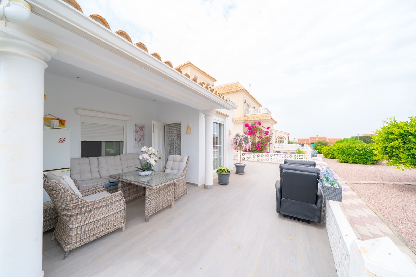 2 bedroom Villa for sale in La Marina with pool - € 265,000 (Ref: 9973671)