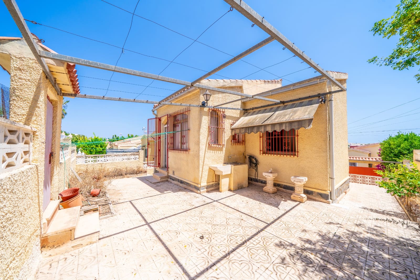 4 camera da letto Villa in vendita in La Marina con piscina - 150.000 € (Rif: 9989466)