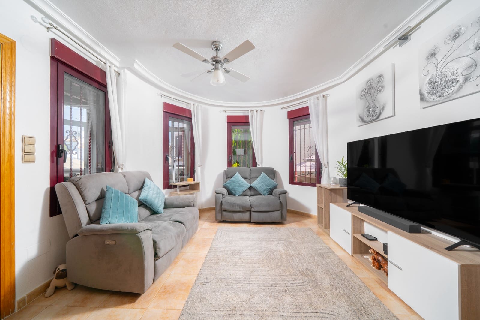 5 soverom Villa til salgs i La Marina med svømmebasseng - € 310 000 (Ref: 9997597)