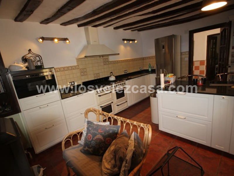 4 soveværelse Semi-Rækkehus til salg i Velez-Rubio med swimmingpool - € 169.950 (Ref: 4087113)