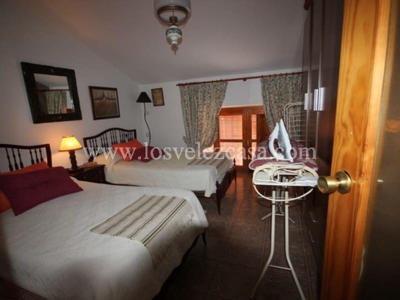 2 soveværelse Byhus til salg i Velez-Blanco - € 52.000 (Ref: 4834410)