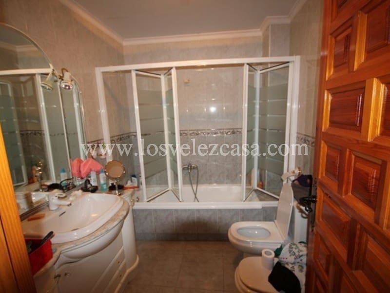 5 soveværelse Byhus til salg i Velez-Blanco - € 252.000 (Ref: 5091358)