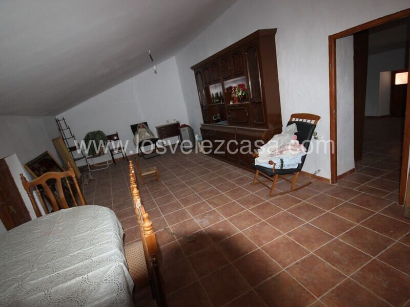 7 soveværelse Finca/Landehus til salg i Velez-Rubio - € 140.000 (Ref: 8435205)