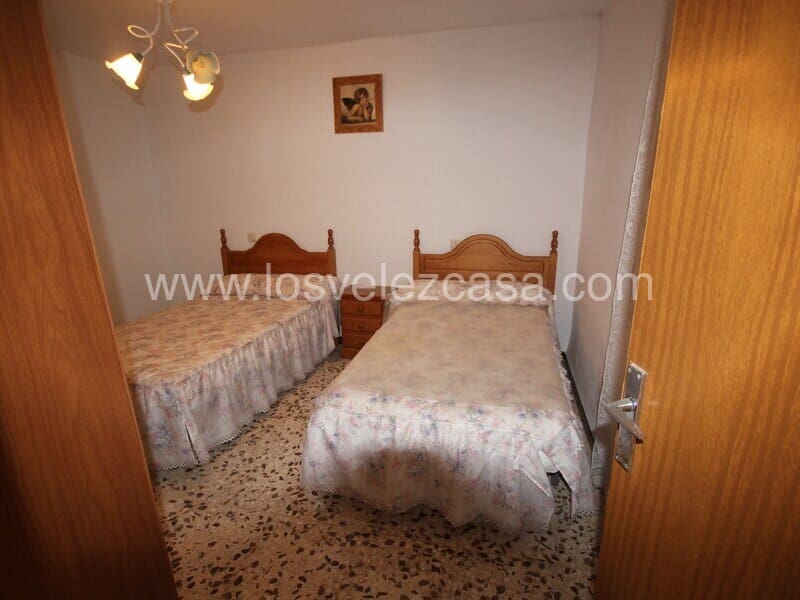 7 soveværelse Finca/Landehus til salg i Velez-Rubio - € 140.000 (Ref: 8435205)