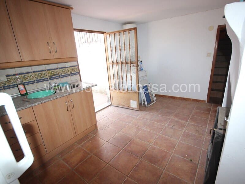 7 soveværelse Finca/Landehus til salg i Velez-Rubio - € 140.000 (Ref: 8435205)