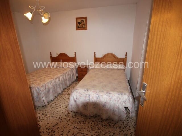 7 soveværelse Finca/Landehus til salg i Vélez-Rubio - € 140.000 (Ref: 8435205)