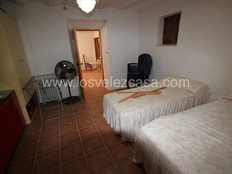 8 soveværelse Finca/Landehus til salg i Velez-Blanco med swimmingpool - € 415.000 (Ref: 8439436)