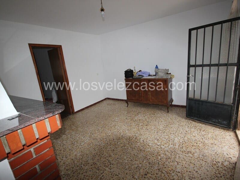 3 soveværelse Finca/Landehus til salg i Velez-Rubio - € 75.000 (Ref: 8694261)