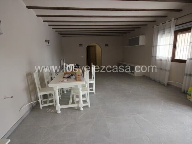 7 soveværelse Finca/Landehus til salg i Vélez-Rubio med swimmingpool - € 395.000 (Ref: 8713461)