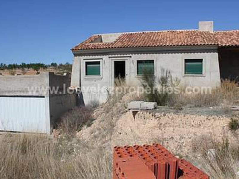 3 soveværelse Finca/Landehus til salg i Lorca - € 70.000 (Ref: 9500975)