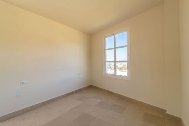 3 sypialnia Dom na sprzedaż w Manilva z basenem - 380 000 € (Ref: 8304767)