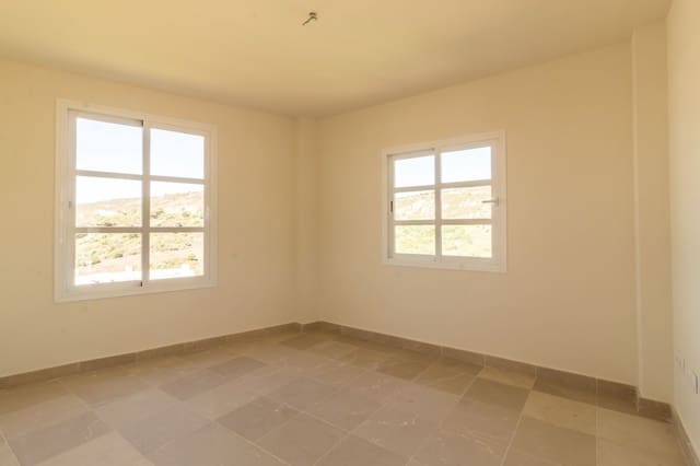 3 sypialnia Dom na sprzedaż w Manilva z basenem - 380 000 € (Ref: 8304767)