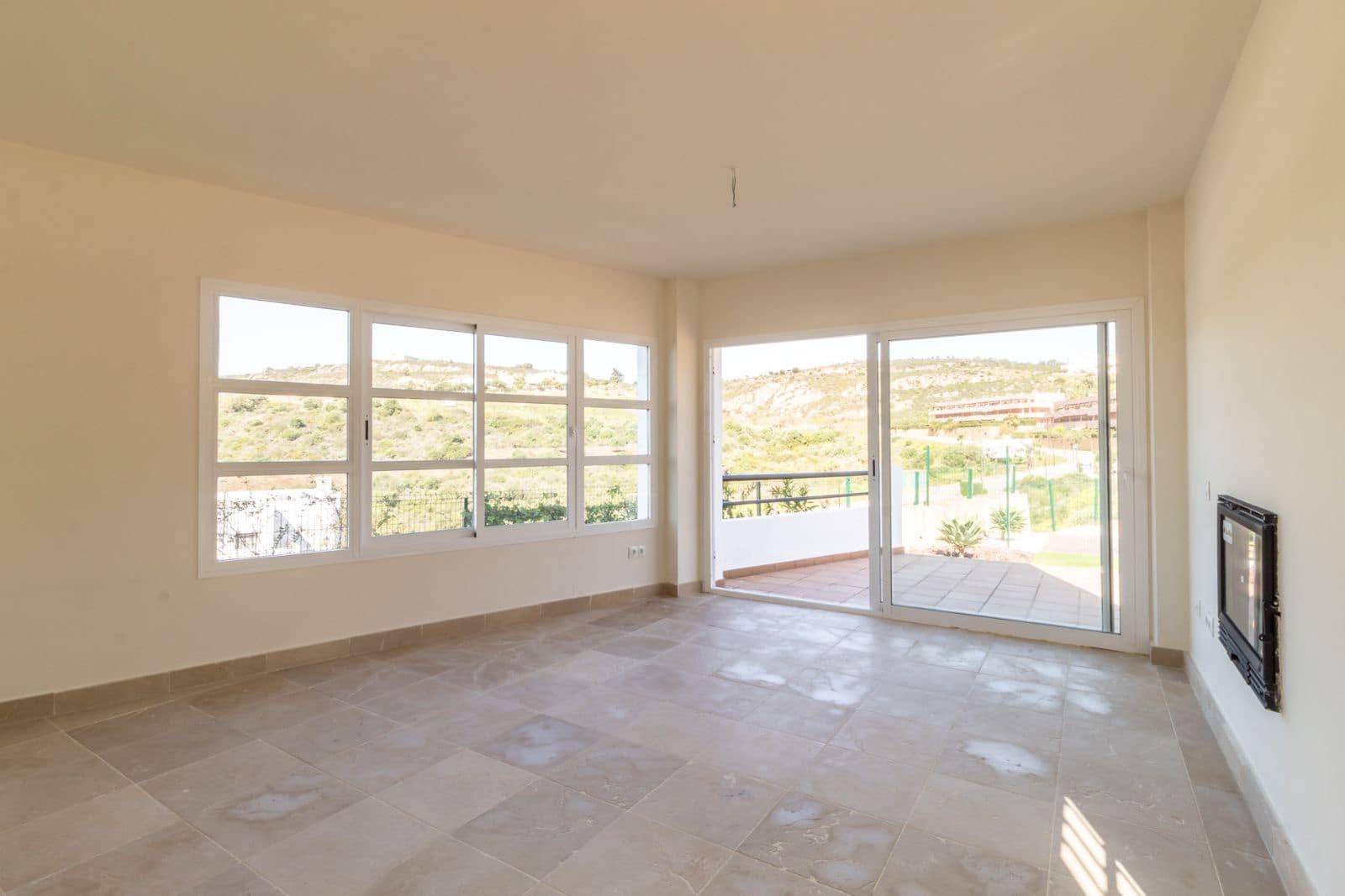 3 sypialnia Dom na sprzedaż w Manilva z basenem - 380 000 € (Ref: 8304767)