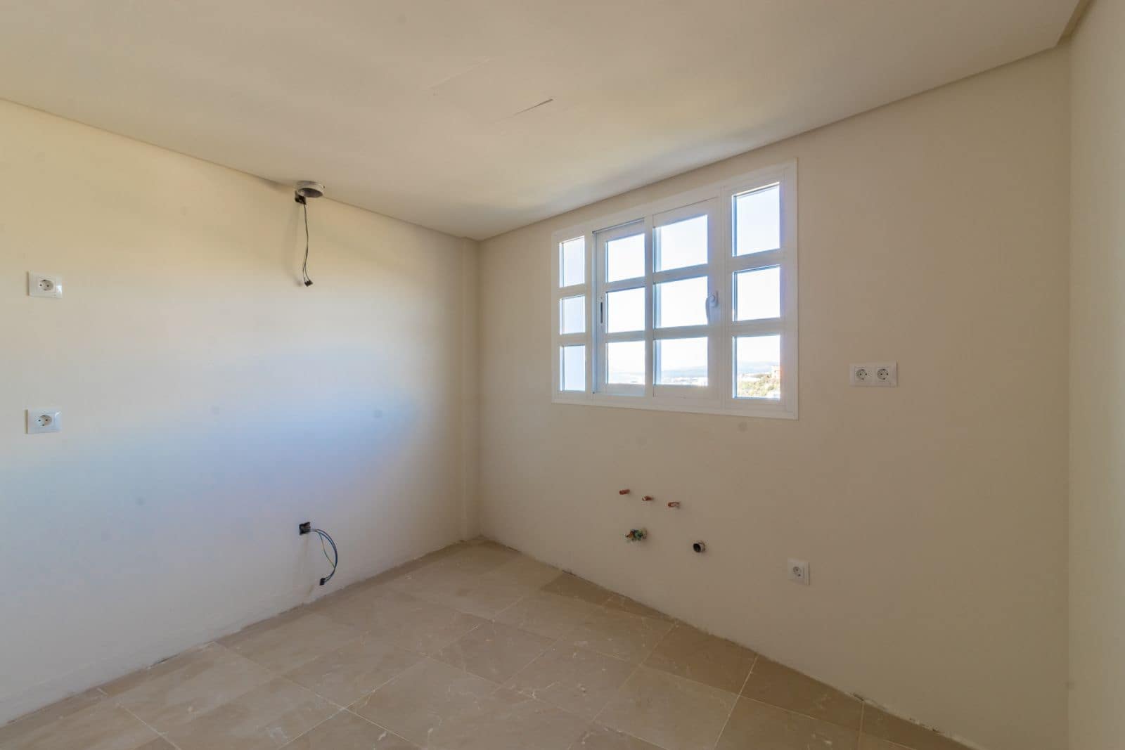 3 sypialnia Dom na sprzedaż w Manilva z basenem - 380 000 € (Ref: 8304767)