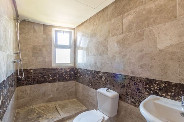 3 sypialnia Dom na sprzedaż w Manilva z basenem - 380 000 € (Ref: 8304767)