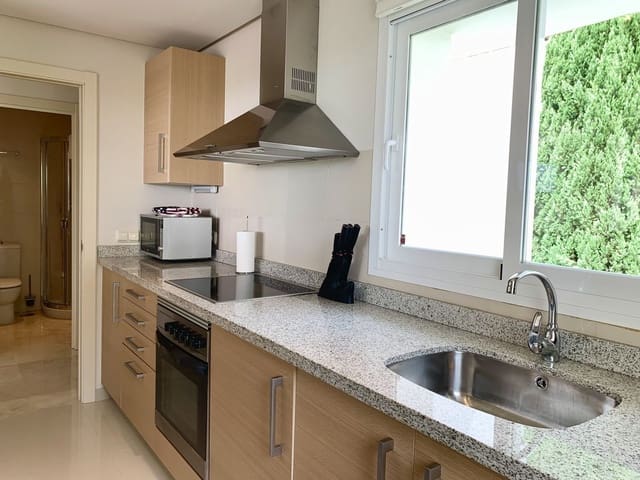 Apartamento de 2 habitaciones en Casares en venta - 285.000 € (Ref: 8482418)