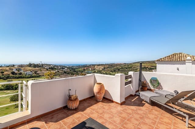 2 soverom Penthouse til salgs i Estepona med svømmebasseng - € 240 000 (Ref: 8482532)