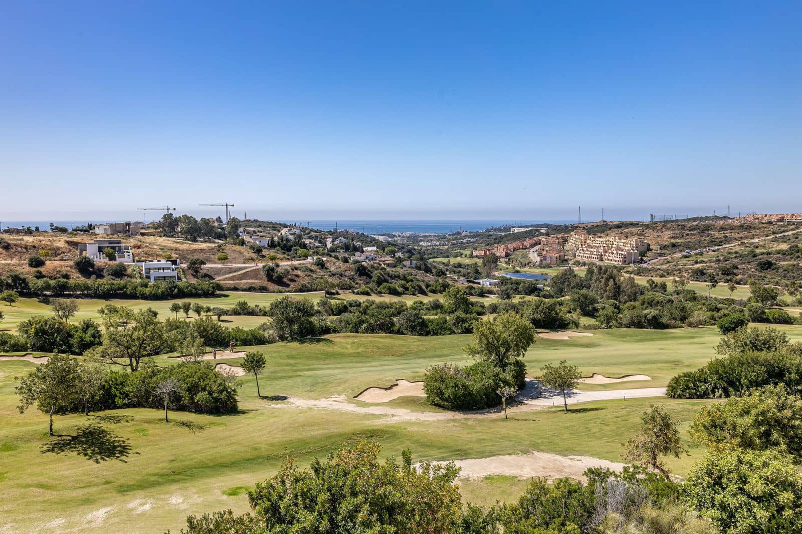 2 soverom Penthouse til salgs i Estepona med svømmebasseng - € 240 000 (Ref: 8482532)