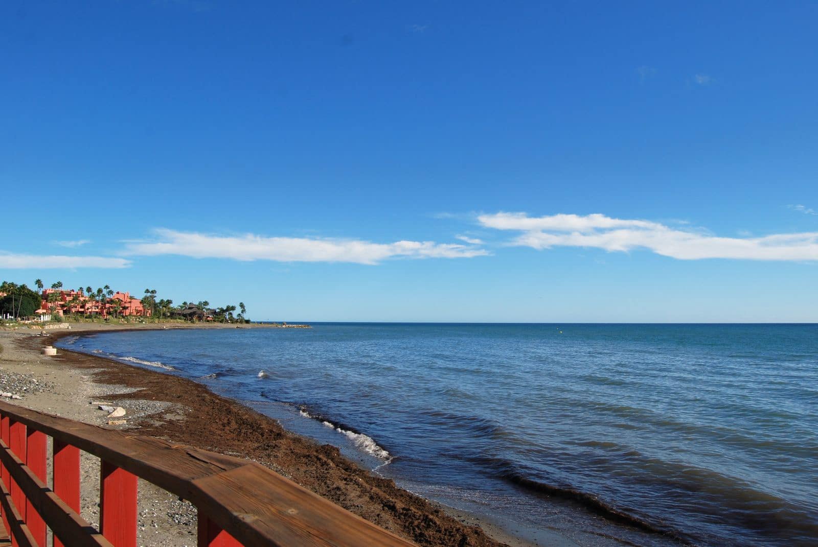 2 bedroom Apartment for sale in Estepona with pool - € 310,000 (Ref: 8482533)