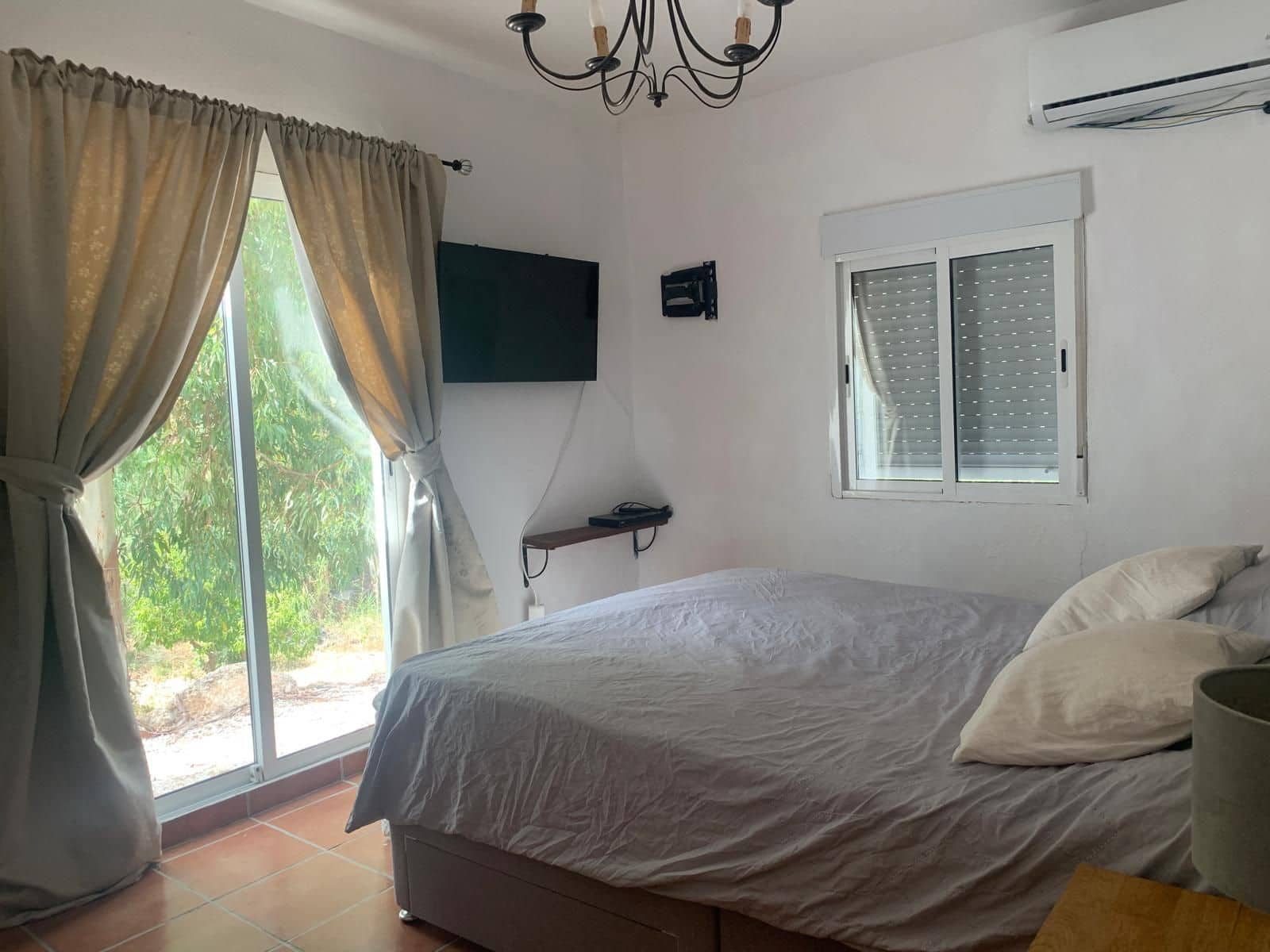 4 soveværelse Finca/Landehus til salg i Casarabonela med swimmingpool - € 389.000 (Ref: 8488284)