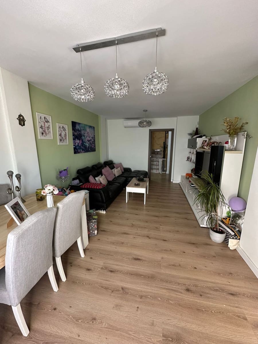 3 bedroom Penthouse for sale in Casares with pool - € 276,000 (Ref: 8491426)