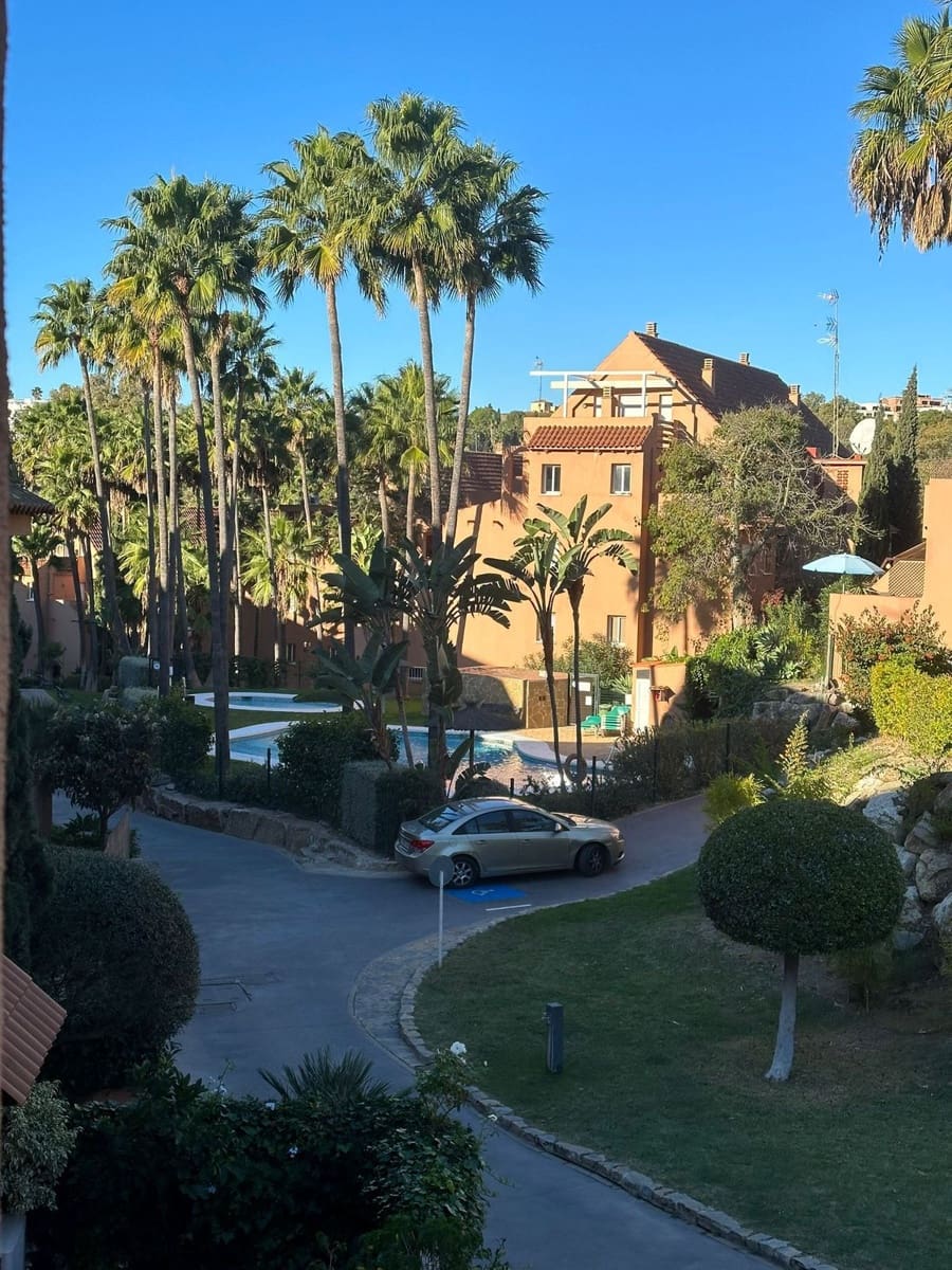 3 bedroom Penthouse for sale in Casares with pool - € 276,000 (Ref: 8491426)