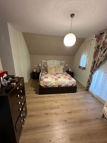 3 soverom Penthouse til salgs i Casares med svømmebasseng - € 276 000 (Ref: 8491426)