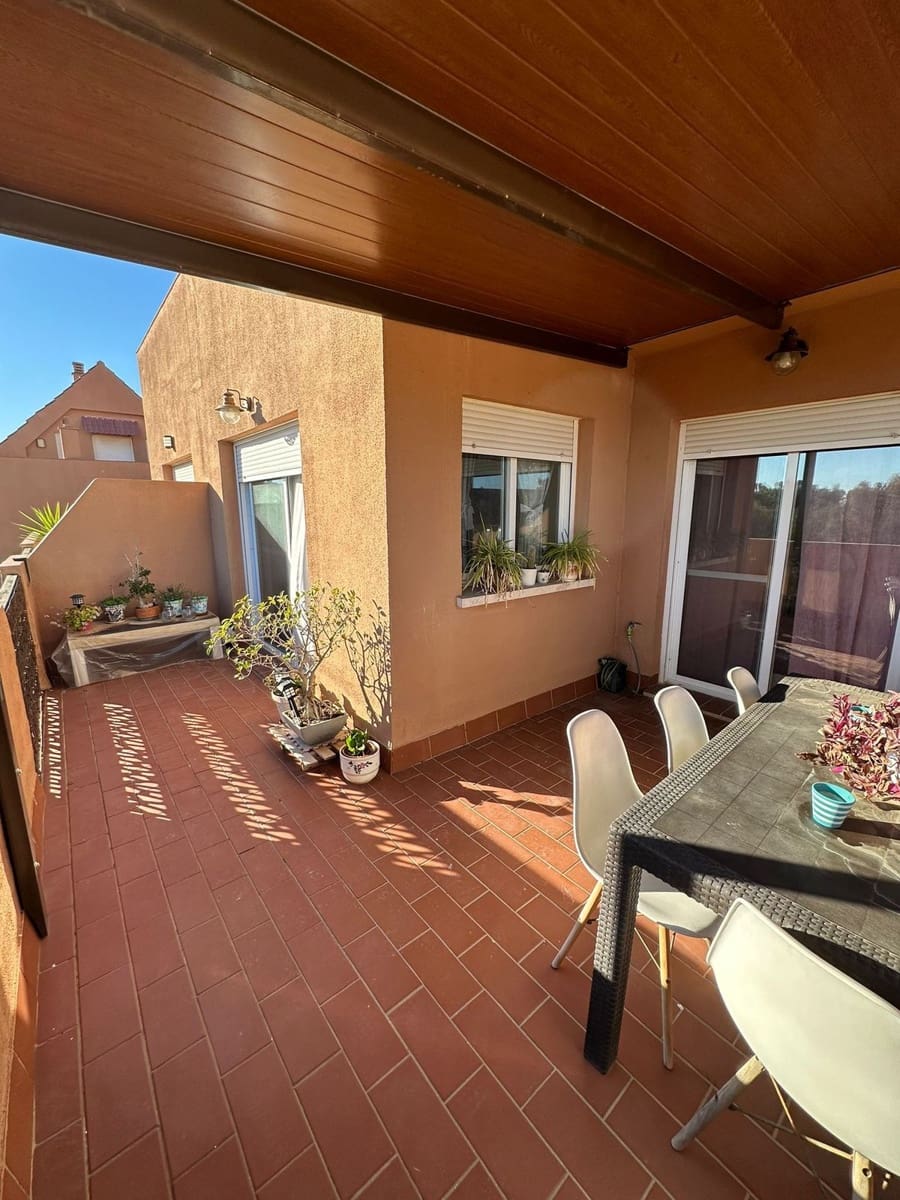 3 bedroom Penthouse for sale in Casares with pool - € 276,000 (Ref: 8491426)