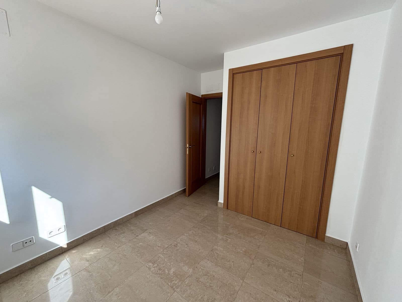 2 sypialnia Apartament na sprzedaż w La Duquesa / Puerto de la Duquesa - 184 000 € (Ref: 8562353)