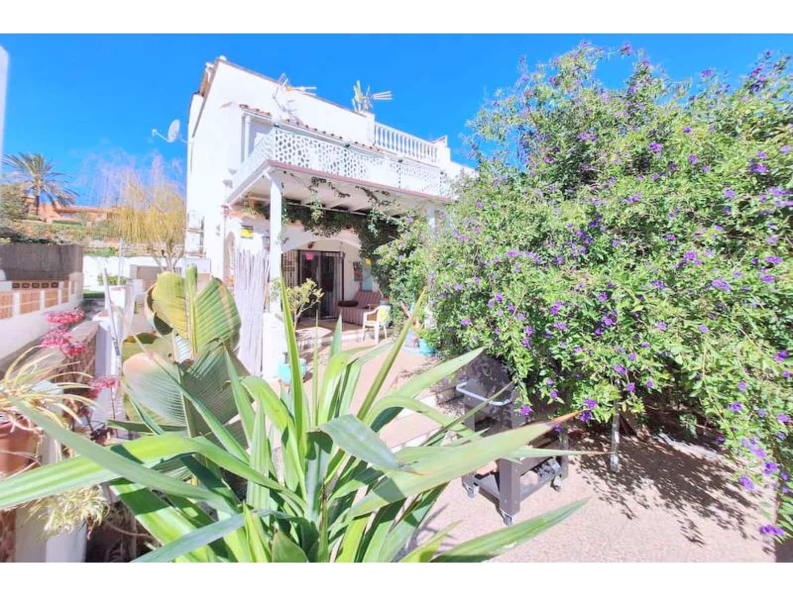 2 slaapkamer Huis te koop in La Duquesa / Puerto de la Duquesa - € 178.000 (Ref: 8562354)