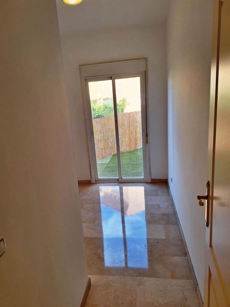 3 bedroom Apartment for sale in Casares with pool - € 295,000 (Ref: 8562461)