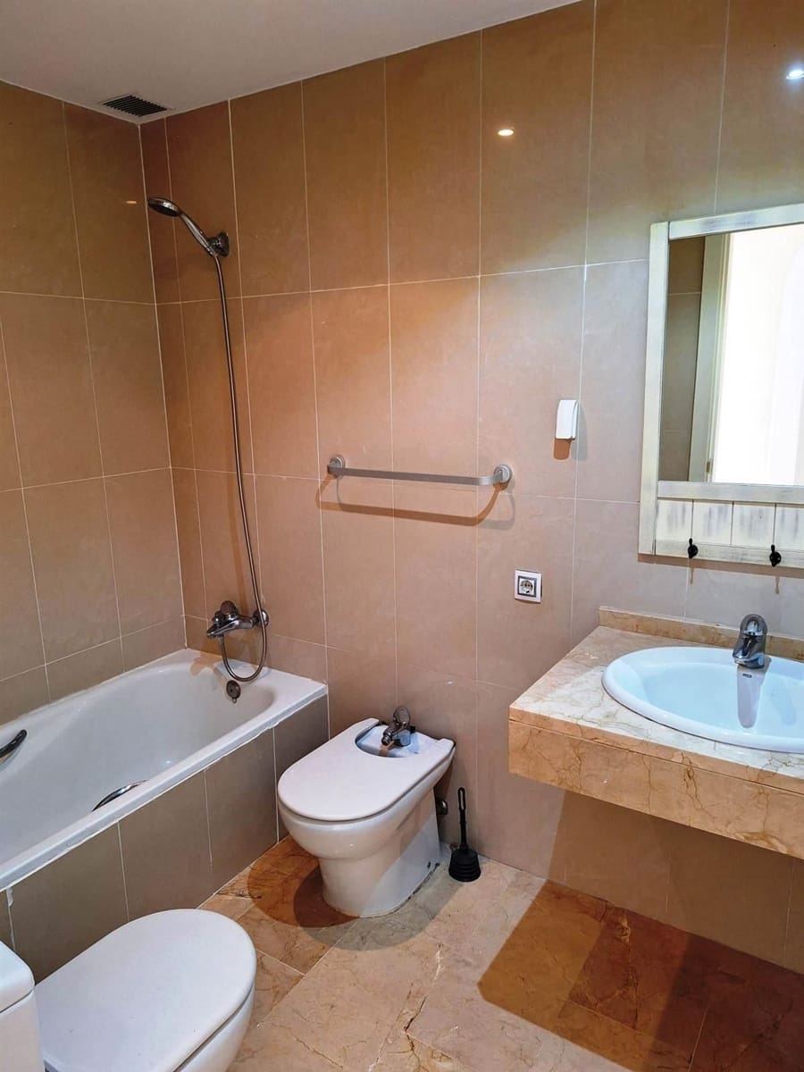 3 bedroom Apartment for sale in Casares with pool - € 295,000 (Ref: 8562461)