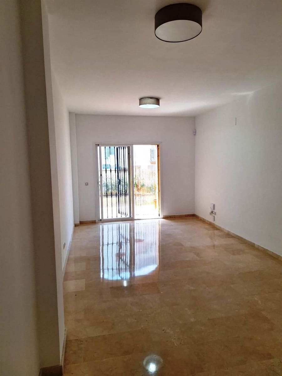 3 bedroom Apartment for sale in Casares with pool - € 295,000 (Ref: 8562461)