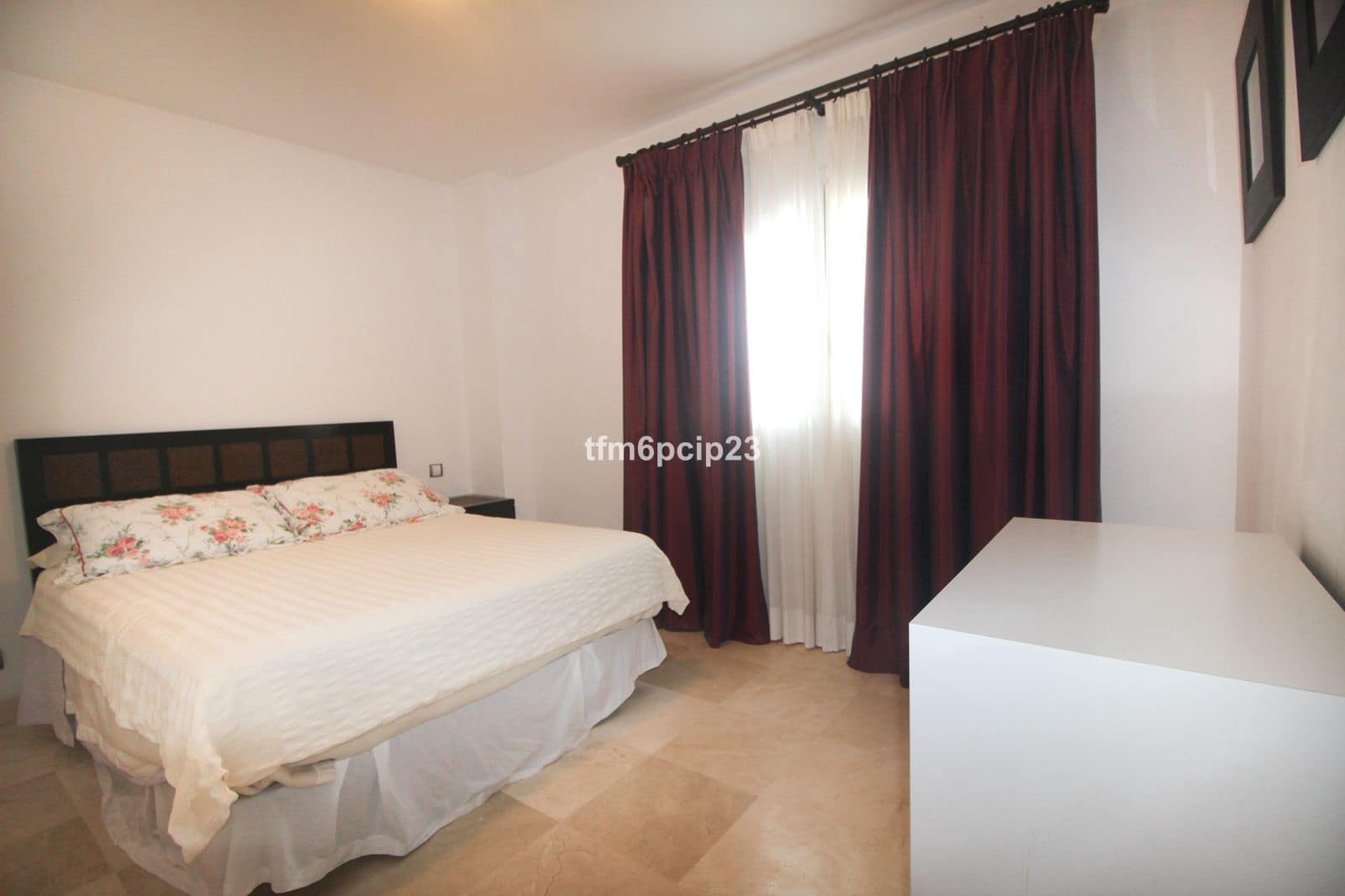 3 bedroom Apartment for sale in San Luis de Sabinillas with pool - € 279,000 (Ref: 8562465)