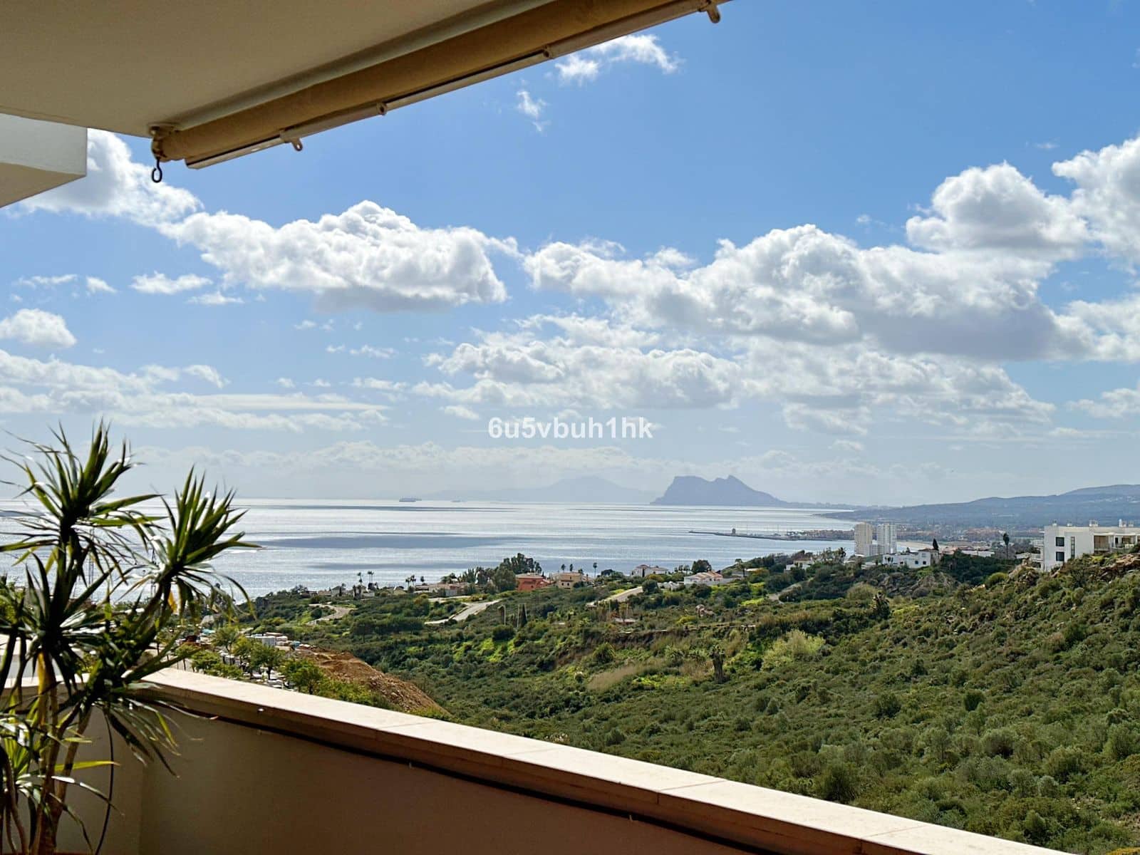 2 bedroom Apartment for sale in Manilva with pool - € 275,000 (Ref: 8562467)