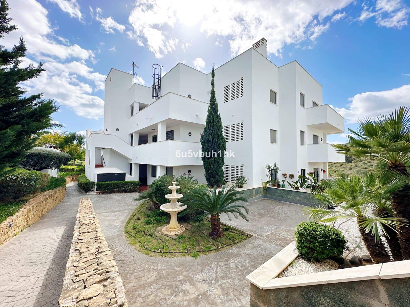 2 bedroom Apartment for sale in Manilva with pool - € 275,000 (Ref: 8562467)