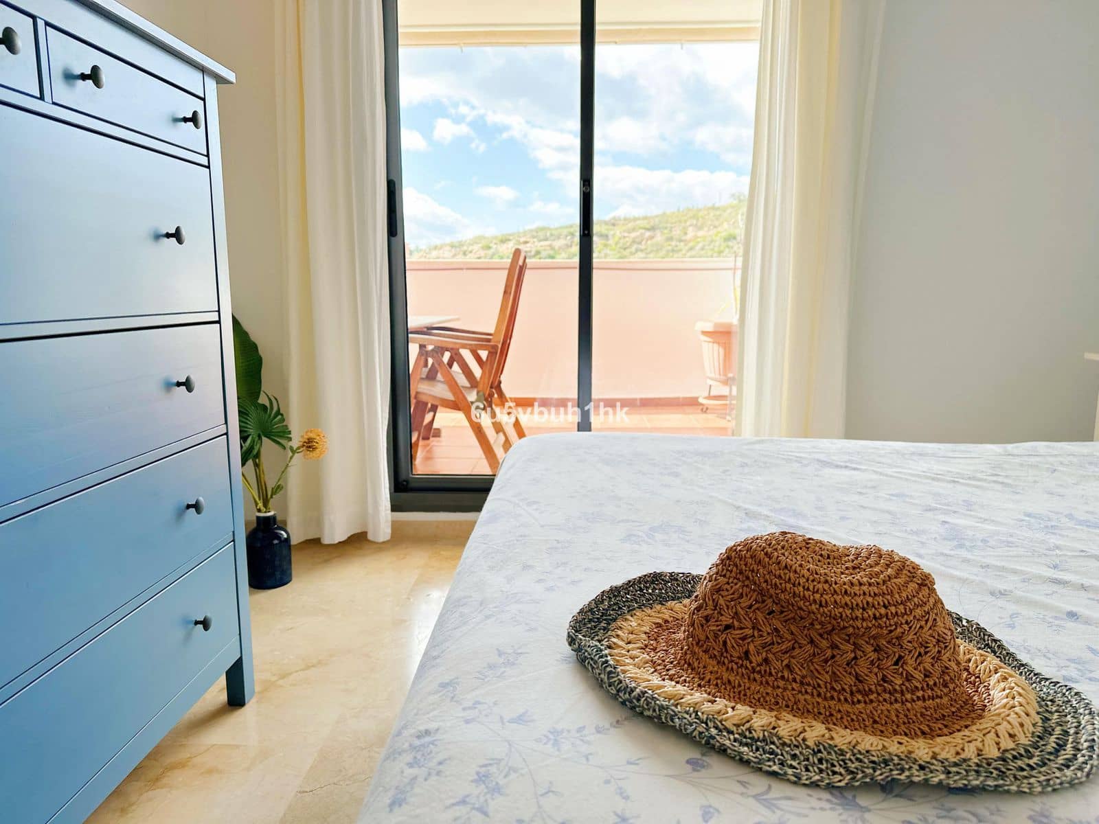 2 bedroom Apartment for sale in Manilva with pool - € 275,000 (Ref: 8562467)