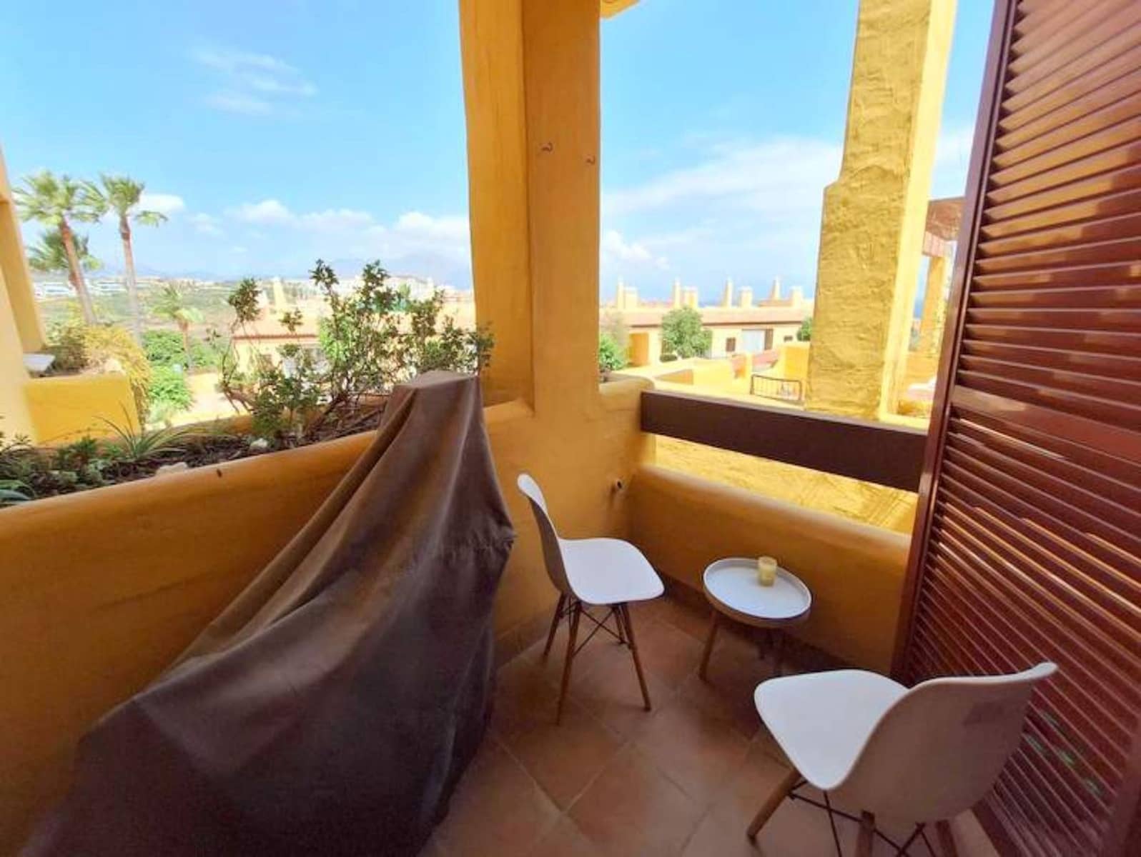 2 sypialnia Apartament na sprzedaż w La Duquesa / Puerto de la Duquesa z basenem - 239 000 € (Ref: 8562473)