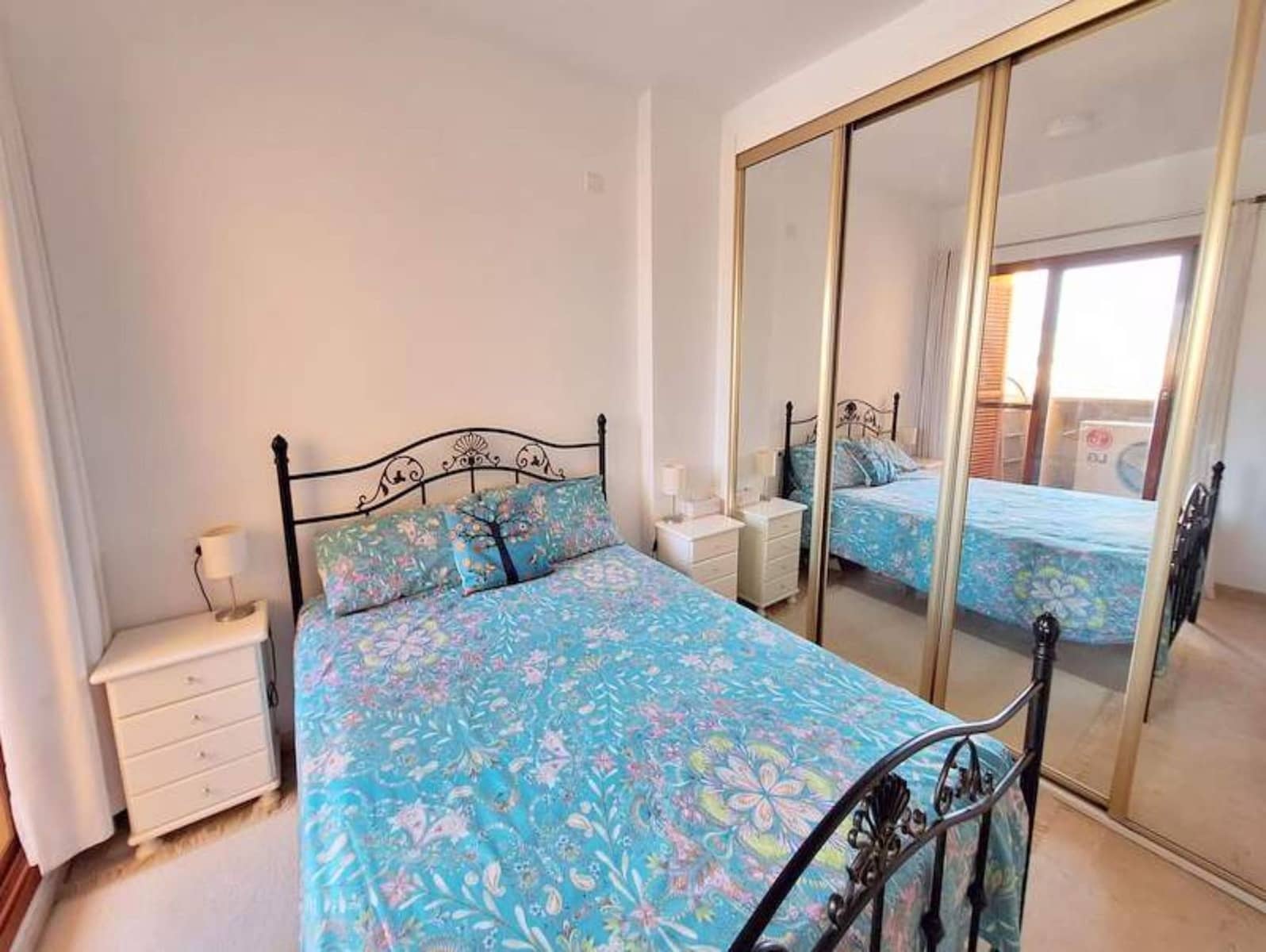 2 sypialnia Apartament na sprzedaż w La Duquesa / Puerto de la Duquesa z basenem - 239 000 € (Ref: 8562473)