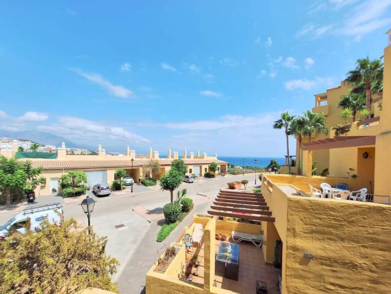 2 sypialnia Apartament na sprzedaż w La Duquesa / Puerto de la Duquesa z basenem - 239 000 € (Ref: 8562473)