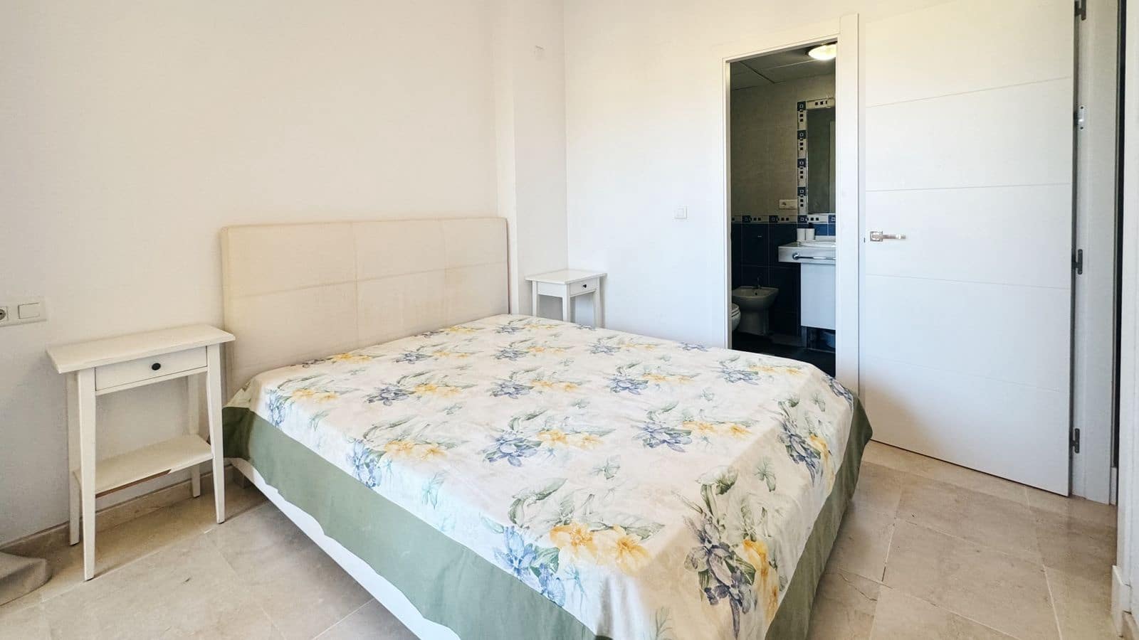 2 sypialnia Apartament na sprzedaż w Manilva - 240 000 € (Ref: 8562476)